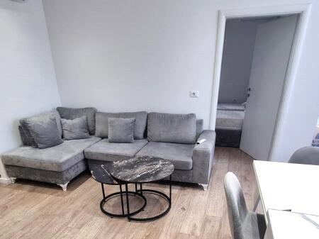 Jepet me Qira Apartament 2+1 në Don Bosko pranë Vizion Plus
