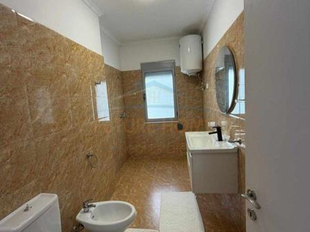 For sale, Apartment 2+1+2 Unaza e Re, Tirana UNA59367