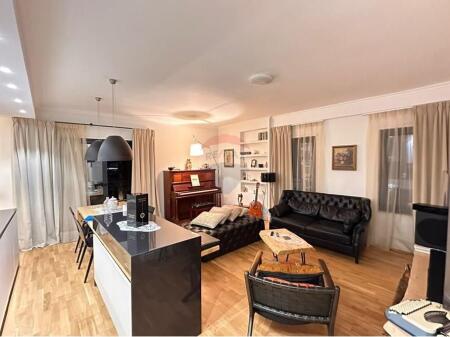 Apartament per qira te Bulevardi Zogu I