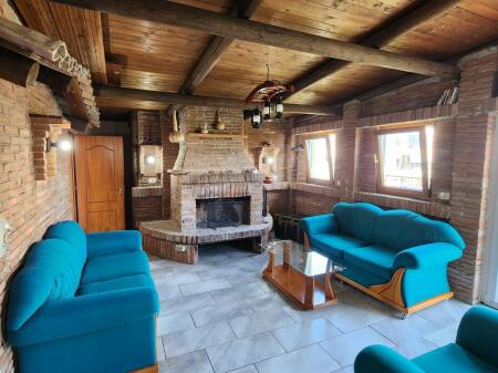 PENTHOUSE FOR SALE 356 M2 DRY LAKE 715,000 EURO