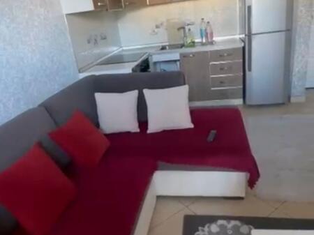 QERA 1+1+BALLKON ILIR SHANI SPITALI KATI 2 ME ASHENSOR  PER AFATGJATE JEPER PER CIFT