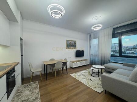 Japim me qira apartament 2+1 te ish dogana