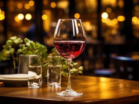 SHITET RESTORANT 270 M2  ISH EKSPOZITA