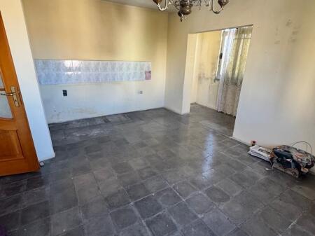 OKAZION INVESTIMI 🔥 📍 Pranë Pallatit me Shigjeta, përballë Delijorgjit