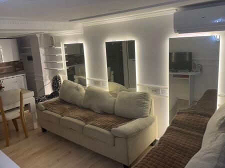 Piccolo duplex in blocco in affitto!