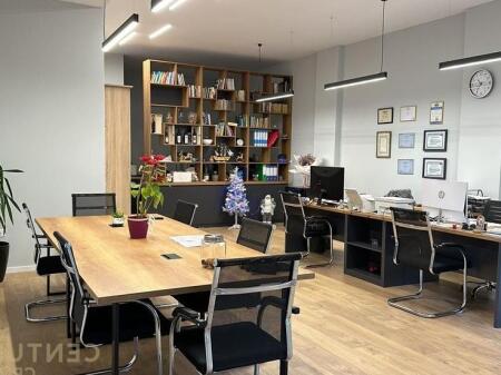1+1 Space for Shop or Office for Rent in Magnet Complex 21 Dhjetori.