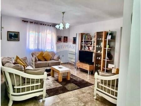 Apartament - Për Shitje - Materniteti i Ri, Tiranë (ID: 530191025-229)