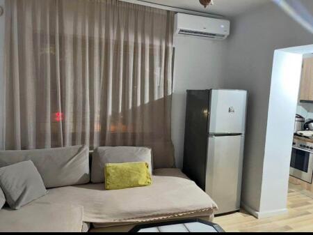 APPARTAMENTO IN AFFITTO 1+1 STAZIONE DEI TRENI 50.000 LEKE