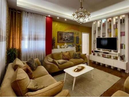 Apartament - Për Shitje - Pallatet e Verdha, Tiranë (ID: 530291006-494)