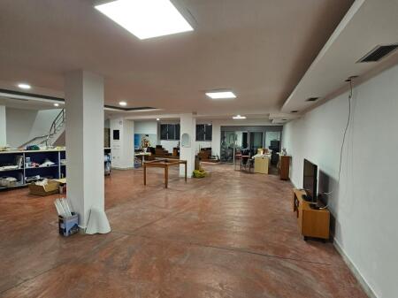 Magazine me qira tek Rruga Jordan Misja