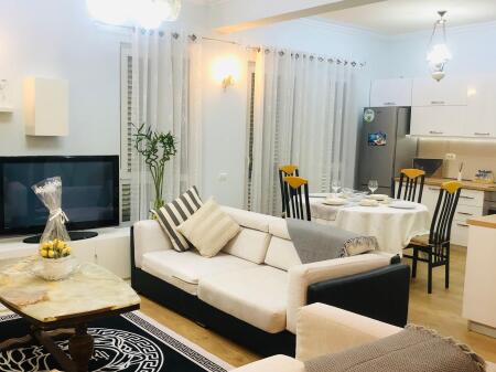 Apartament me Qira tek Rr. Durrsit