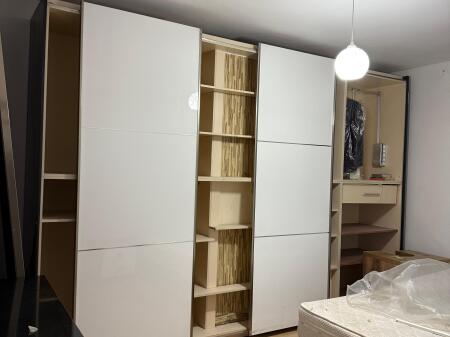 Brand new 2+1 apartment for rent. In the 21 Dhjetori area, near Oslo Bar Price: 600 thousand lek