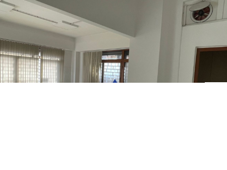 JEPET AMBIENT BIZNESI ME QERA 65 M2 "RRUGA FERIT STERMASI,AFER 9 KATSHEVE QENDER" 700 EURO