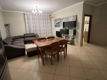 FOR RENT 2+1+1 Liqeni Peti street 45,000 LEKE