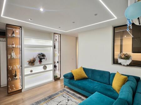 Jepet  me qera apartamenti 2+1 te Ish Fusha e Aviacionit 65.000 Leke(bruto)
