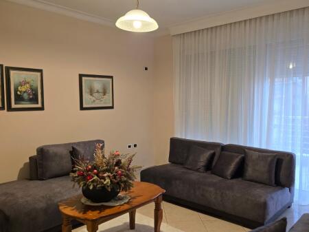 Ap 2+1+2 me qira ne Bllok