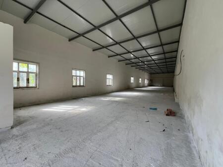 WAREHOUSE 365 M AND LAND 1400 M FOR RENT