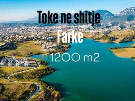 Terreno in vendita vicino alla strada a Farke