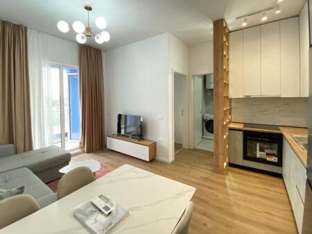 Jepet me Qera 1+1 i mobiluar, Fresku, Tiranë