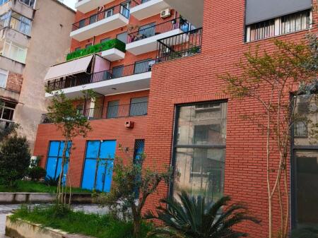 Shitet Ambjet per biznes