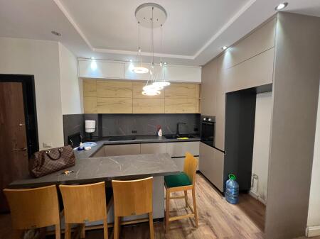 Appartamento 2+1 in affitto a Kamez,