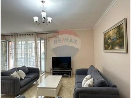 APPARTAMENTO 3+1+2 2 POSTI AUTO GIARDINO ZOOLOGICO