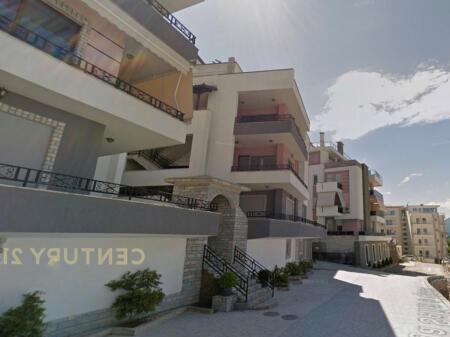 Apartamet 2+1+2 Tek Kopshti Botanik