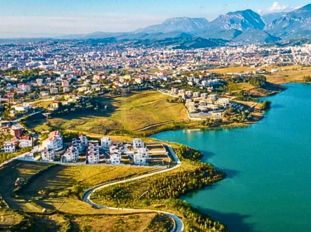 Villa for Sale – Farka Lake, Tirana
