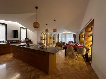 Rent, Apartment 2+1+2+3 Parking Spaces, Dry Lake, Tirana.