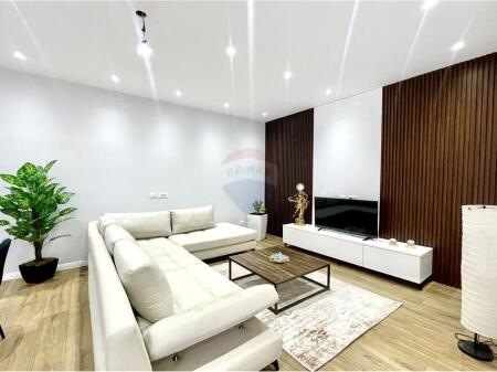 Appartamento - In Affitto - Via Durazzo