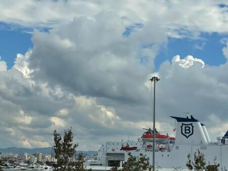 🏡 APARTAMENT ME QIRA 1+1 – RRUGA E PORTIT DURRES