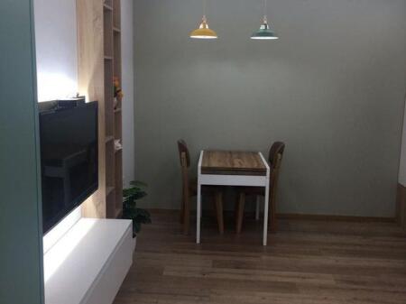 Apartament 1+1 te Komuna e Parisit