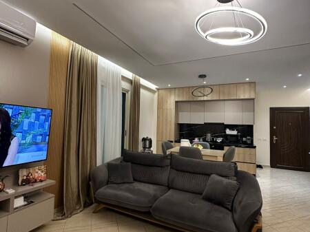 SHITET 2+1+2 TUALETE 3 BALLKONE  SHKOZE