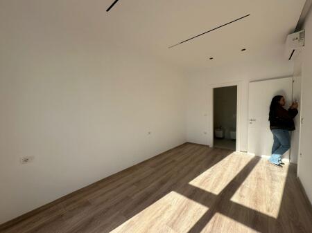 Ambiente 2+1 per Ufficio a Kika 2