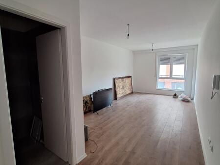 UFFICIO IN AFFITTO 40 M2 MYSLYM SHYRI 900 EURO