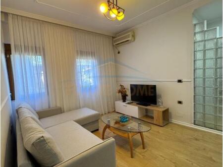 Tirane, shitet apartament 1+1+Ballkon tek Rruga Bardhyl