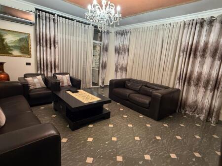 Appartamento 3+1 in Affitto – Comune di Parigi, Tirana 🏡