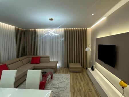 Apartament per qera 2+1 ne xhomllik