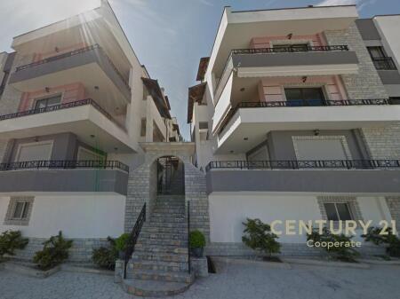 SHESIM APARTAMENT 2+1+2 TEK KOPSHTI BOTANIK ME 2 POSTE PARKIMI 310,000 €