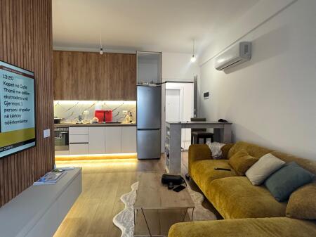 Apartament 1+1, Fresk!