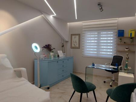 KLINIKË  ESTETIKE MODERNE ME QIRA NE ZEMER TE TIRANES