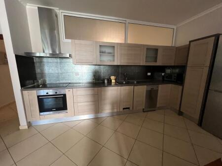 Apartament me qera 2+1 te Liqeni i Thatë!