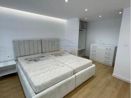 Qera, Loft, Fresk, Tiranë. 400 €,DB55344