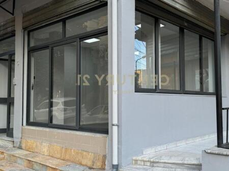 FOR RENT, COMMERCIAL SPACE NEAR THE BALLET SCHOOL