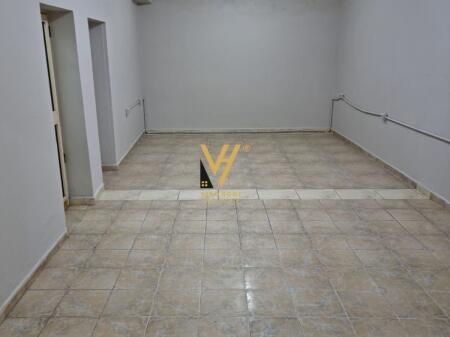 WAREHOUSE 300 M2 FOR SALE IN SELITE 360,000 EURO