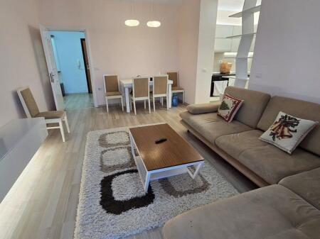 Apartment 2+1 for rent at 9 Katshet near Skenderbej Square !