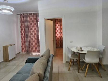 Appartamento 1+1 in affitto al Giardino Botanico 500 €