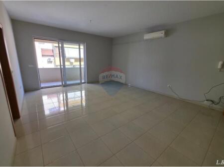 Locale per uffici in affitto in Via Bogdaneve !