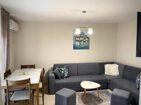 🏢Fortuzi Street, a few minutes from the Ministry of Justice, a 3+1 furnished apartment is for rent.Leke   