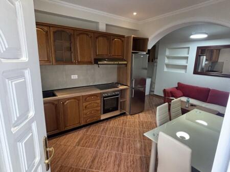 AFFITTASI 1+1 via 5 Maji  45.000 LEKE